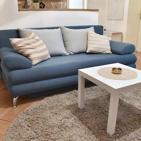 Apartment Carpe Diem In Белград Екстериор снимка