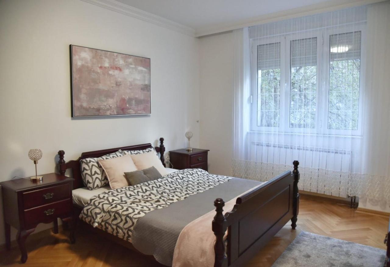 Apartment Carpe Diem In Белград Екстериор снимка