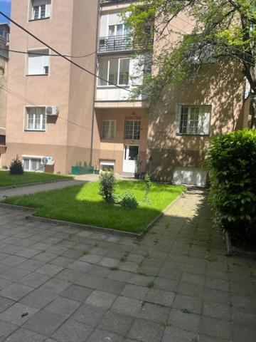 Apartment Carpe Diem In Белград Екстериор снимка